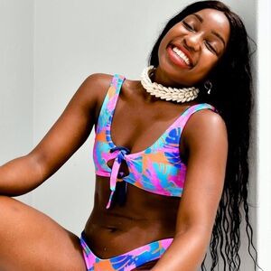 Moana Bikini Paradise Billie Top Reversible Vee Bottom